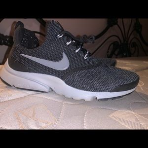 ✨ NIKE Tennis Shoes 👟